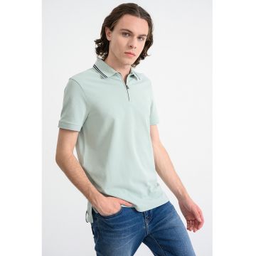 Tricou polo din bumbac cu fermoar scurt - Verde pal