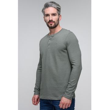 Bluza regular fit cu decolteu henley Atchison - Verde sparanghel