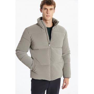 Geaca bufanta cu model uni - Maro taupe deschis