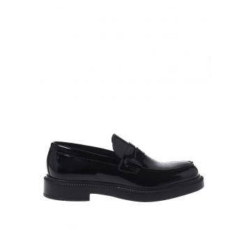 Pantofi loafer din piele cu aspect lacuit - Negru