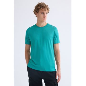 Tricou slim fit cu decolteu la baza gatului - Turcoaz