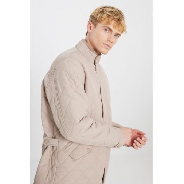 Jacheta cu buzunare cu clapa si capse - Bej deschis