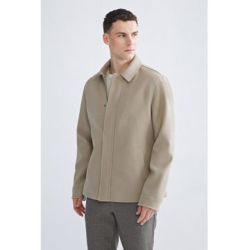 Jacheta lejera cu guler clasic - Maro nisip