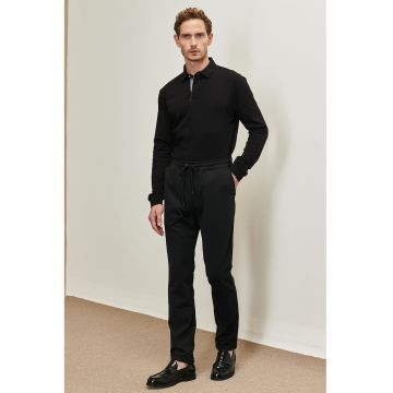 Pantaloni regular-fit cu snur - Negru