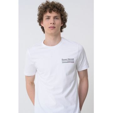 Tricou cu decolteu la baza gatului si logo