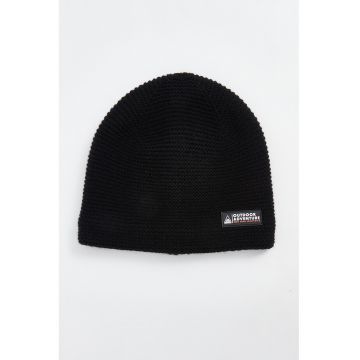 Caciula cu aplicatie cauciucata - Negru