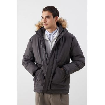 Geaca cu garnitura de blana sintetica - Gri inchis