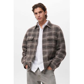Jacheta-camasa cu model in carouri si buzunare pe piept - Grej
