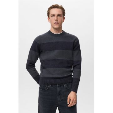 Pulover slim-fit din amestec de lana cu model in dungi - Gri