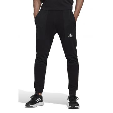 Pantaloni sport cu logo Essential - Negru