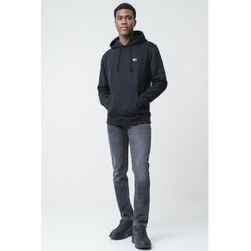 Hanorac regular fit cu buzunar kangaroo - Rosu/Alb/Negru