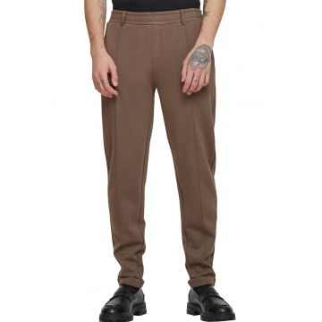 Pantaloni de trening cu croiala conica si talie elastica - Maro