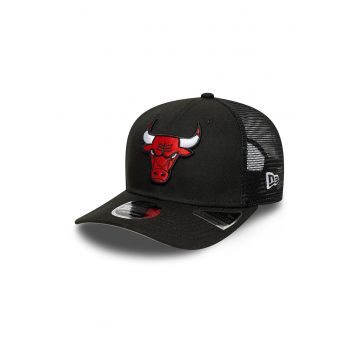Sapca trucker cu capsa pe partea din spate 9SEVENTY Chicago Bulls - Rosu/Alb/Negru