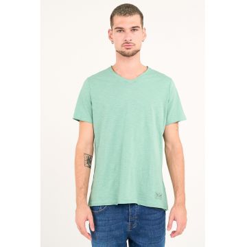 Tricou uni cu decolteu in V - Verde pal
