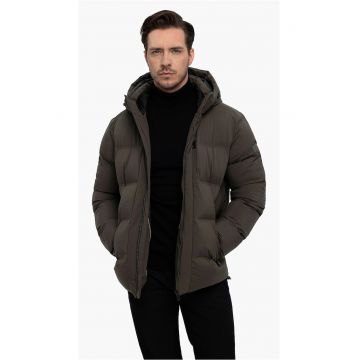 Geaca matlasata cu gluga detasabila - buzunare cu fermoar -  J-Turix - Maro - Maro