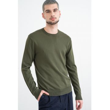 Pulover tricotat fin cu decolteu la baza gatului - Kaki inchis