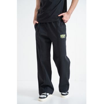 Pantaloni cu croiala dreapta si buzunare laterale - Negru