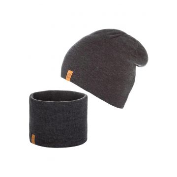 Set caciula + fular tip guler barbati - Brodrene - Acril - Circumferinta 56-60 cm - Fular 27 x 26 cm - Gri inchis