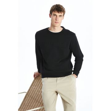 Bluza de trening cu text in relief pe partea din fata - Negru