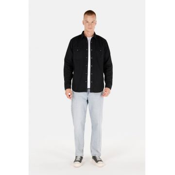 Camasa de bumbac cu buzunare pe piept - Negru