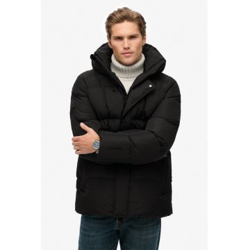 Geaca regular fit cu gluga ajustabila - Negru