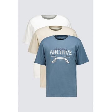 Set de tricouri din bumbac organic cu imprimeu - 3 piese - Albastru inchis/Alb optic/Bej deschis