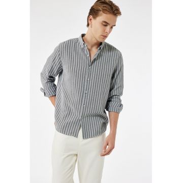 Camasa regular fit cu dungi si guler fixat cu nasturi - Alb/Gri inchis