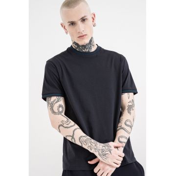 Tricou uni cu decolteu la baza gatului - Albastru petrol/Bleumarin