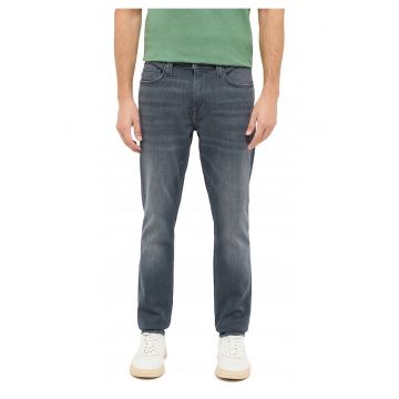 Blugi Barbati -  Vegas Slim - Slim Fit - Talie Medie - Fermoar - Lungi - 5 Buzunare - Bumbac - Elastan - W32-L32 US - Gri Inchis