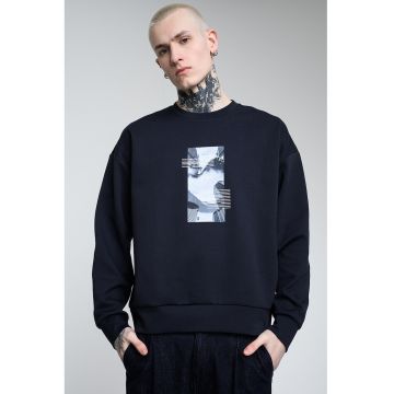 Bluza de trening cu decolteu la baza gatului si imprimeu logo - Alb/Bleumarin