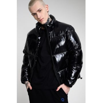 Geaca cu finisaj lacuit si guler inalt - Negru
