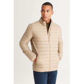 Jacheta cu fermoar si guler mediu - Bej deschis