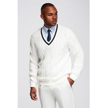 Pulover cu decolteu in V si model torsade - Alb murdar/Bleumarin