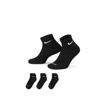 Sosete  U NK EVERYDAY PLUS CUSH ANKLE 3PR - 132-SX6890-010