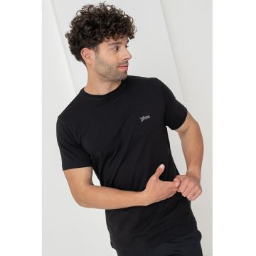 Tricou slim fit cu decolteu la baza gatului - Negru