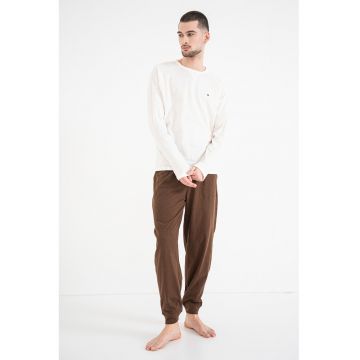 Pijama cu pantaloni lungi si croiala conica - Maro inchis/Bej deschis