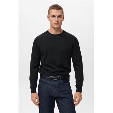 Pulover slim-fit din lana - Negru