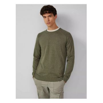 Pulover tricotat barbati cu guler rotund si maneci raglan - Verde inchis