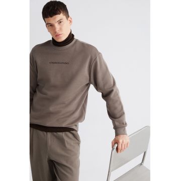 Bluza de trening cu decolteu la baza gatului si maneci cazute - Maro inchis