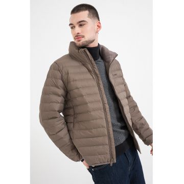 Jacheta usoara cu fermoar si guler inalt - Maro taupe