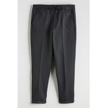 Pantaloni cu snur si pliuri - Negru