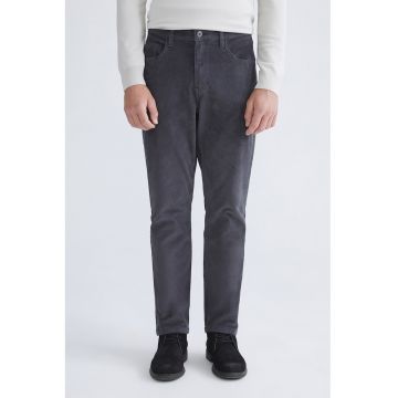 Pantaloni regular fit cu talie medie si aspect catifelat - Gri inchis