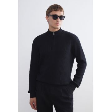 Pulover cu fenta cu fermoar - Negru