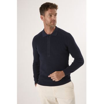 Pulover din bumbac cu fenta cu nasturi