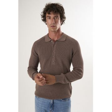 Pulover din bumbac cu fenta cu nasturi