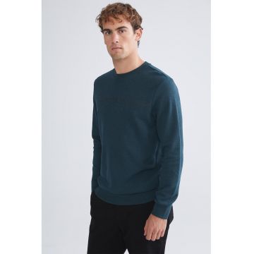 Bluza de trening cu decolteu la baza gatului si text - Albastru petrol