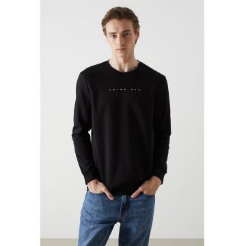 Bluza de trening cu imprimeu text - Negru