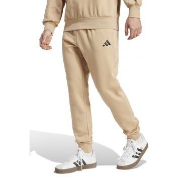 Pantaloni de trening cu snur in talie si croiala conica FeelCozy - Negru/Maro camel