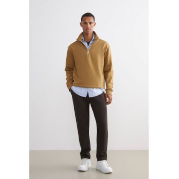 Pantaloni regular fit cu talie medie - Maro inchis