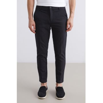 Pantaloni slim-fit cu pliuri